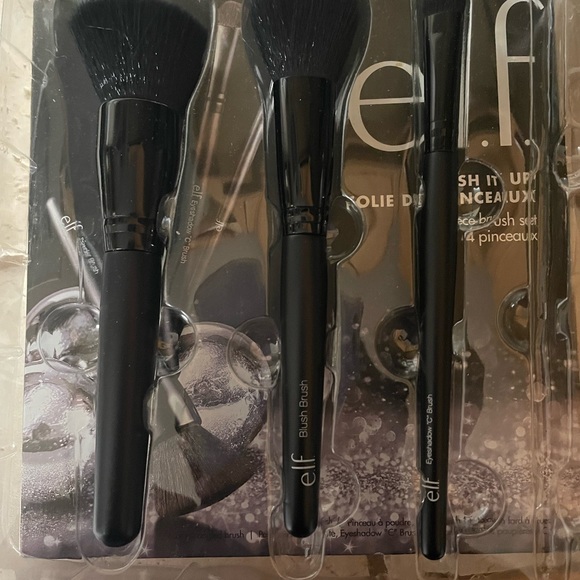 Random makeup brushes - Picture 5 of 7